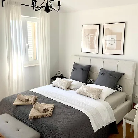 Sunset Horizon Nyaraló Krapanj