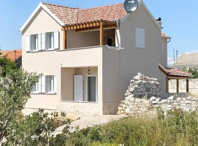 בית נופש Sunset Horizon קראפן